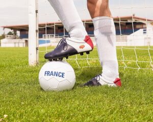 crampons football made in france