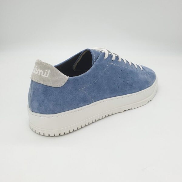 Sneaker bleu