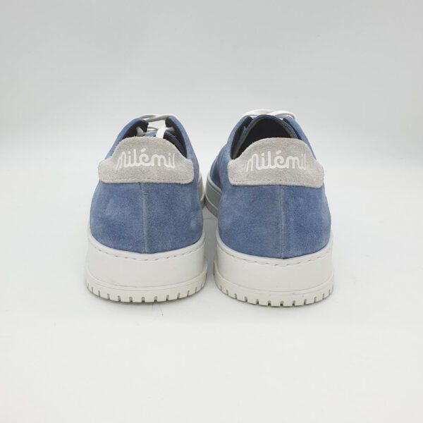 Sneaker bleu