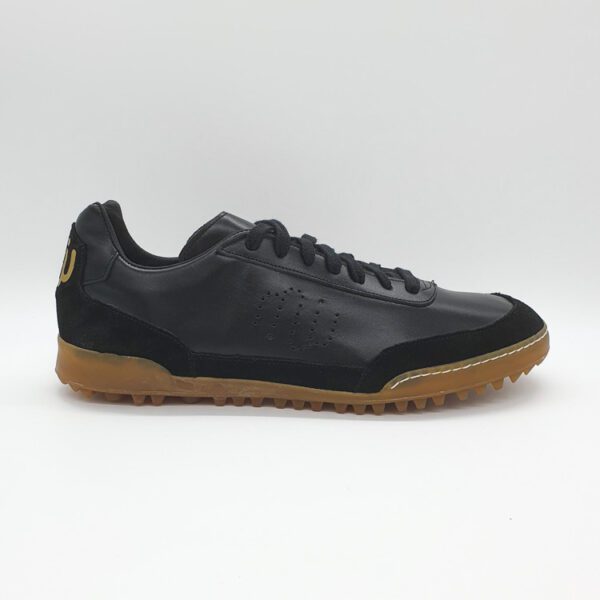 basket cuir noir futsal 5