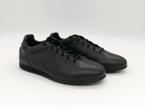 Chaussures en cuir noir Milémil fabriquées artisanalement en France, modèle minimaliste avec semelle noire, ideal pour la danse