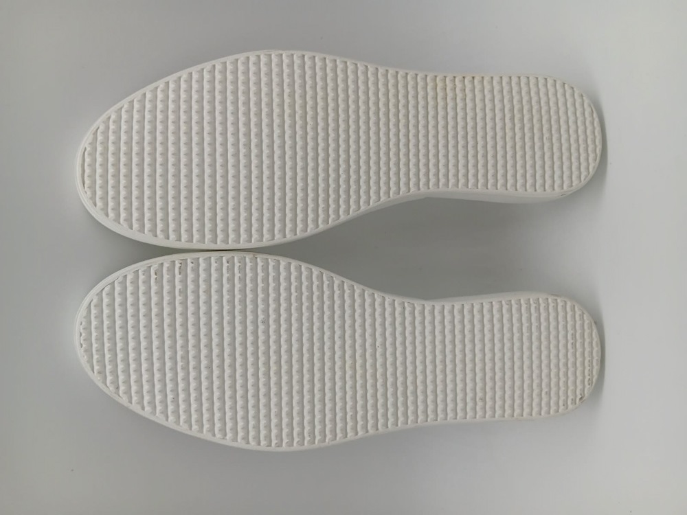 semelle caoutchouc blanc pour fabrication de baskets et sneakers