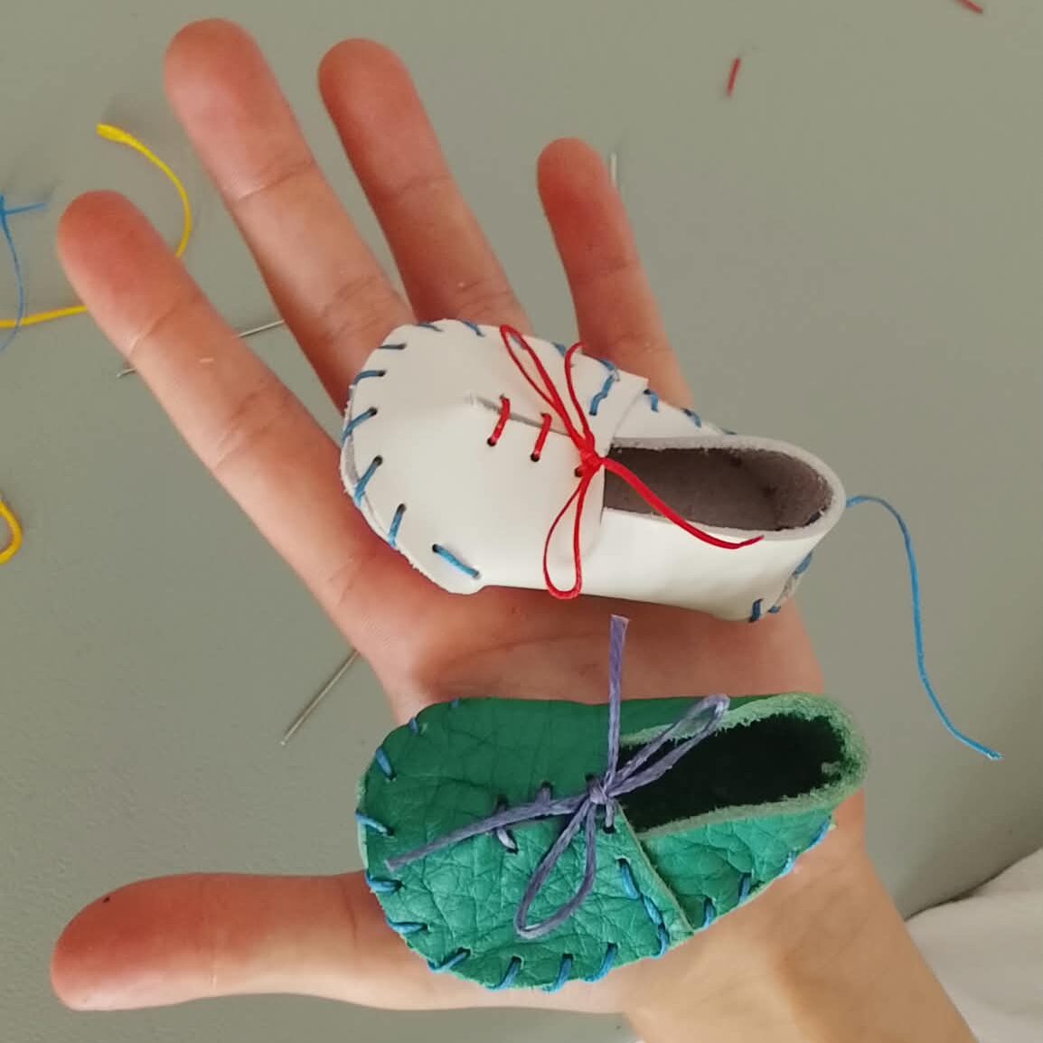 atelier de fabrication de chaussures pour enfant au musee de la chaussure à romans sur isere